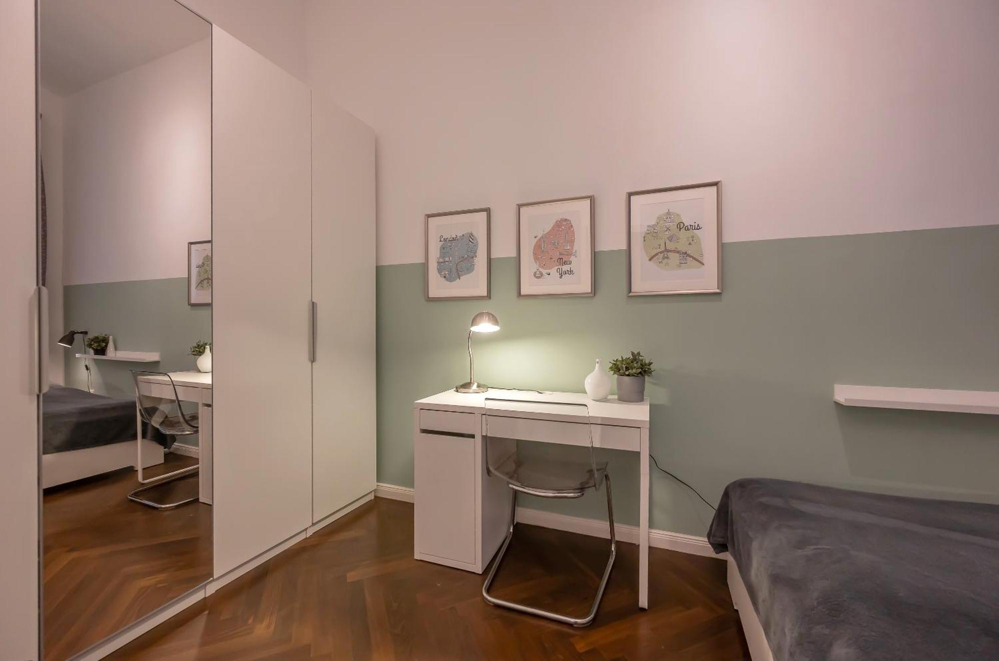 Stylish City Center Apartment Вена Экстерьер фото